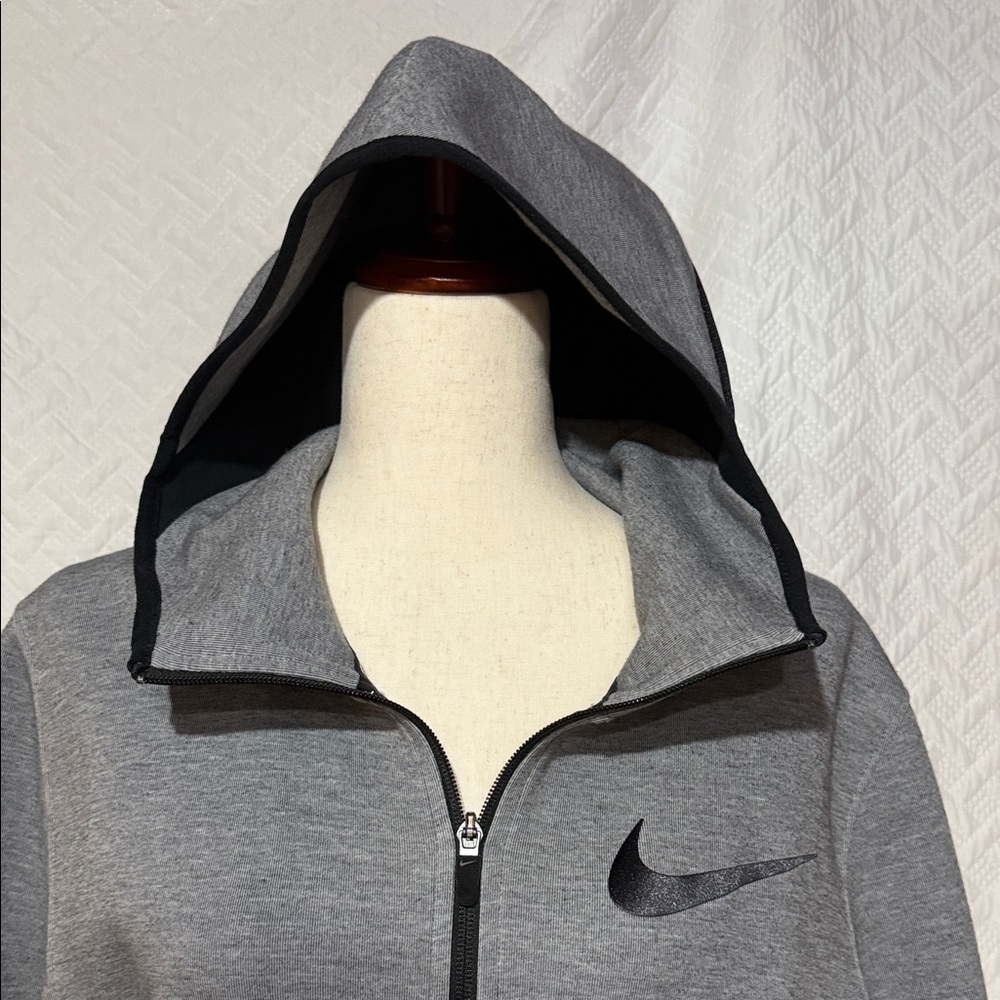 Nike Men's Charcoal Gray Hooded Jacket - Picture 2 of 5